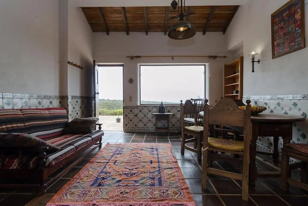 Casa Do Vale Dos Homens Rogil Holiday home