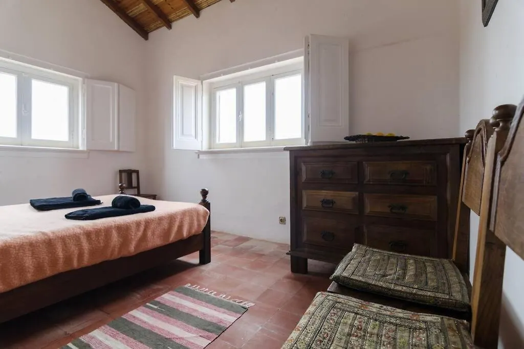 Casa Do Vale Dos Homens Rogil